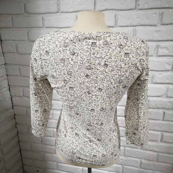 The Limited Stretch Ladies Size Medium 3/4 Sleeves V-neck Top - Picture 7 of 11